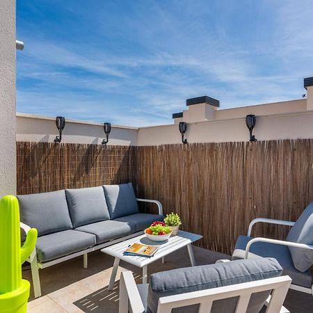 La Zenia Cocoon - Luxury Penthouse With Jacuzzi, 2 Pools, Indoor Heated Pool, Sauna, Gym, Playstation Dehesa de Campoamor (Orihuela Costa) Exterior foto