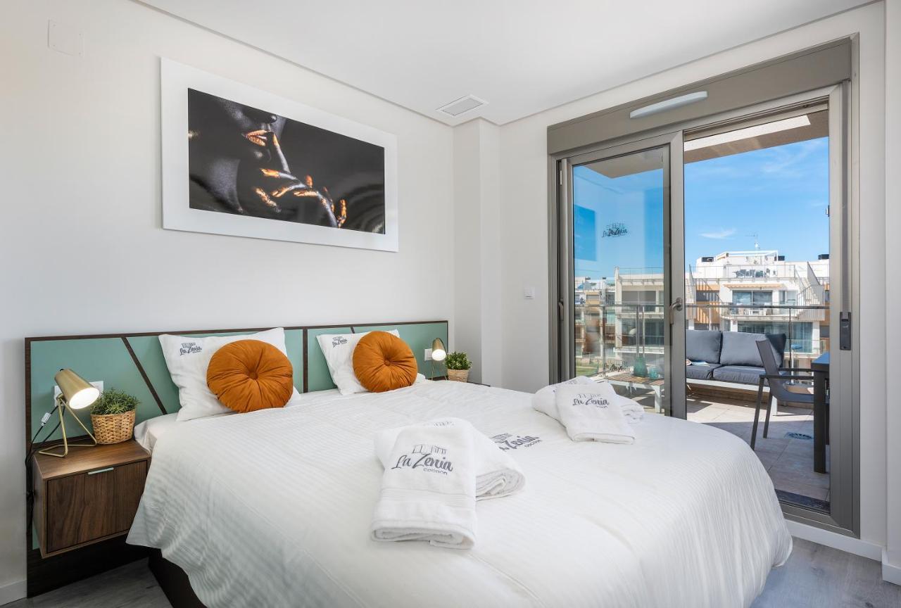 La Zenia Cocoon - Luxury Penthouse With Jacuzzi, 2 Pools, Indoor Heated Pool, Sauna, Gym, Playstation Dehesa de Campoamor (Orihuela Costa) Exterior foto