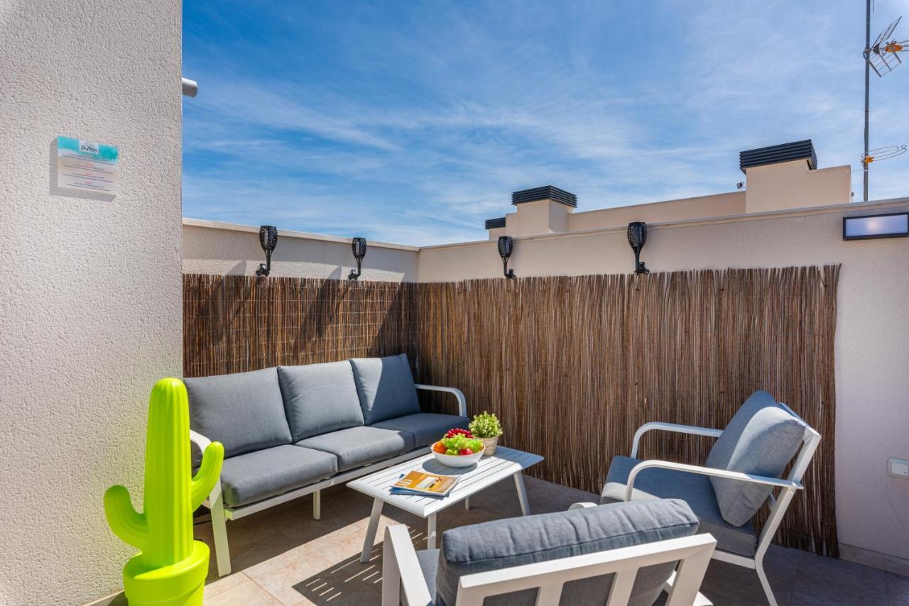 La Zenia Cocoon - Luxury Penthouse With Jacuzzi, 2 Pools, Indoor Heated Pool, Sauna, Gym, Playstation Dehesa de Campoamor (Orihuela Costa) Exterior foto