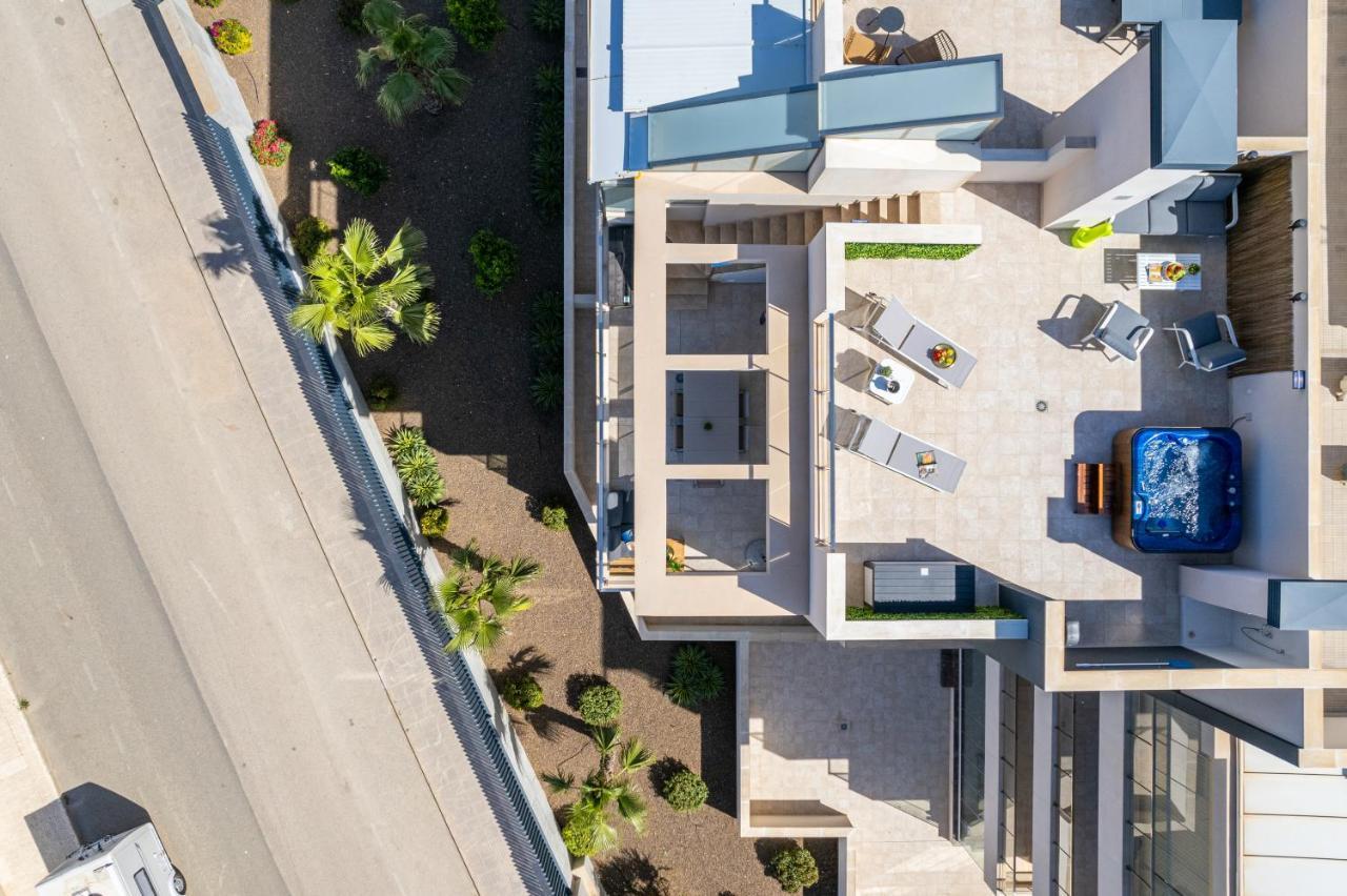 La Zenia Cocoon - Luxury Penthouse With Jacuzzi, 2 Pools, Indoor Heated Pool, Sauna, Gym, Playstation Dehesa de Campoamor (Orihuela Costa) Exterior foto